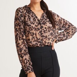 NWT Cloth & Stone Animal Print Lightweight Button Down Shirt Golden Spots Size S